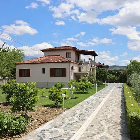 Nano Πανσιόν *