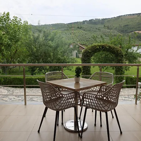 Nano Πανσιόν *